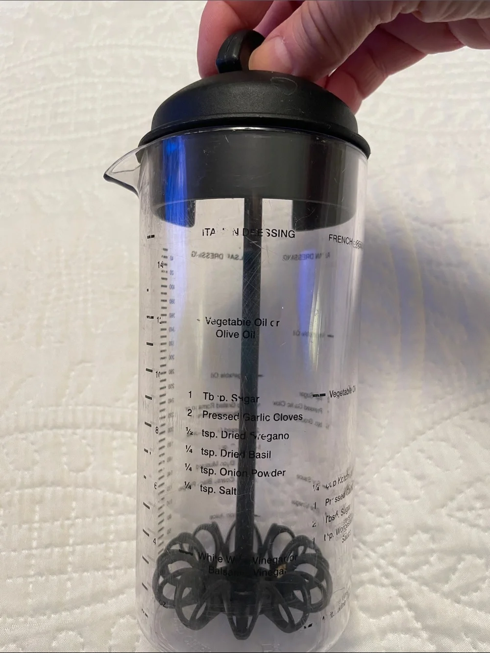 The Pampered Chef Measure Mix & Pour Salad Dressing Mixer Maker USA